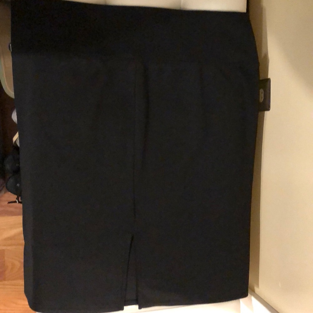 Black midi skirt!